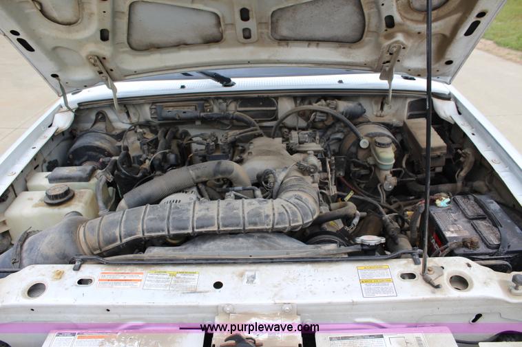 image for item J3629 1997 Ford Ranger SuperCab pickup truck