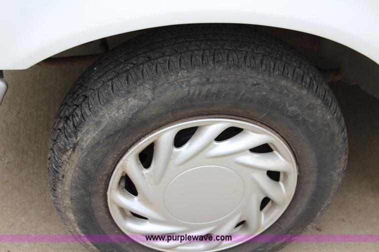 image for item J3629 1997 Ford Ranger SuperCab pickup truck