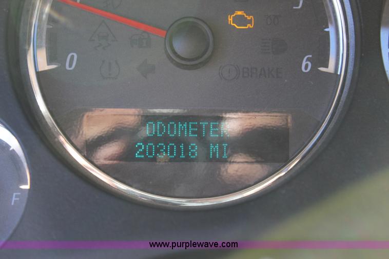 image for item J3655 2007 GMC Yukon Denali XL SUV