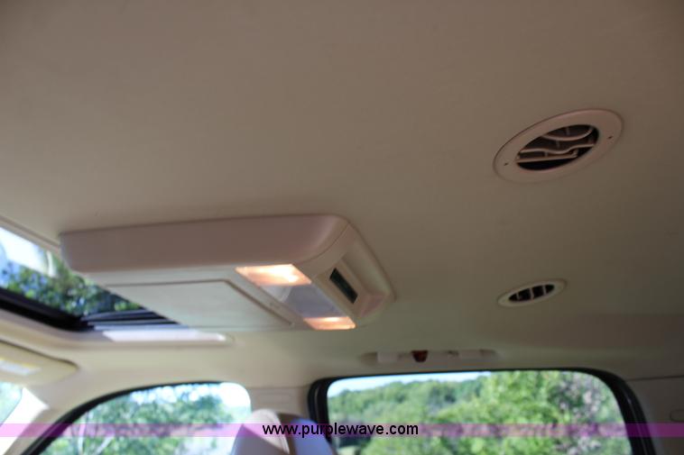 image for item J3655 2007 GMC Yukon Denali XL SUV