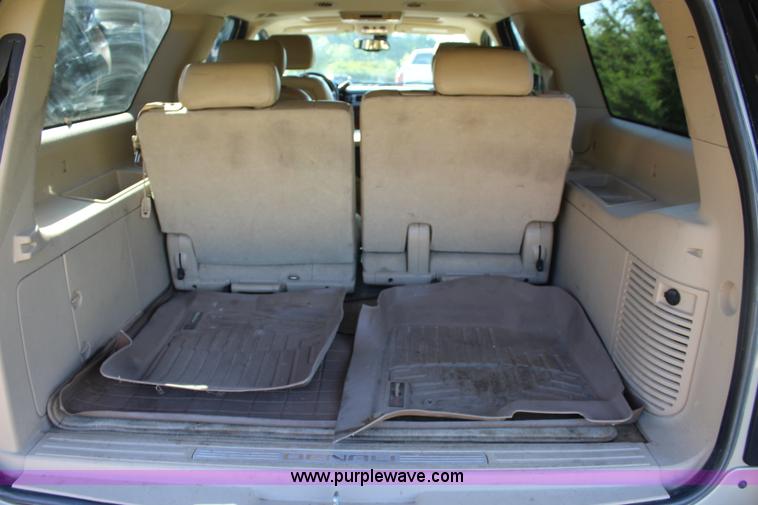 image for item J3655 2007 GMC Yukon Denali XL SUV