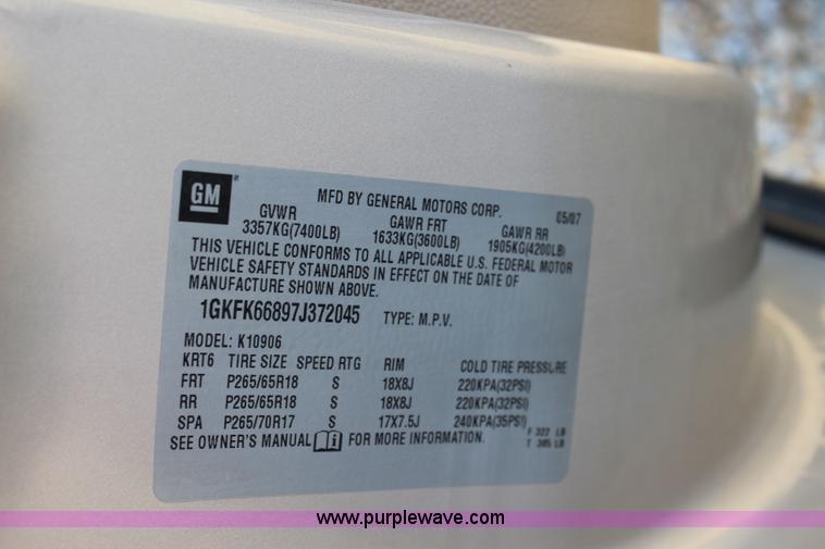 image for item J3655 2007 GMC Yukon Denali XL SUV