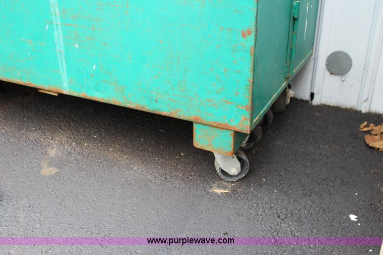 image for item J3747 Job box