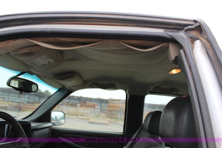 image for item J4368 2007 Chevrolet Silverado Classic 1500 Ext. Cab pickup truck