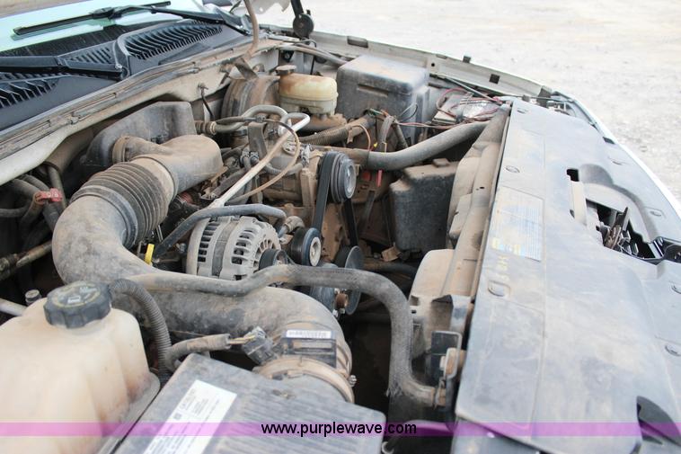 image for item J4368 2007 Chevrolet Silverado Classic 1500 Ext. Cab pickup truck