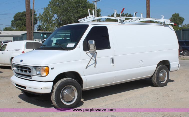 image for item J4376 1997 Ford Econoline E250 van