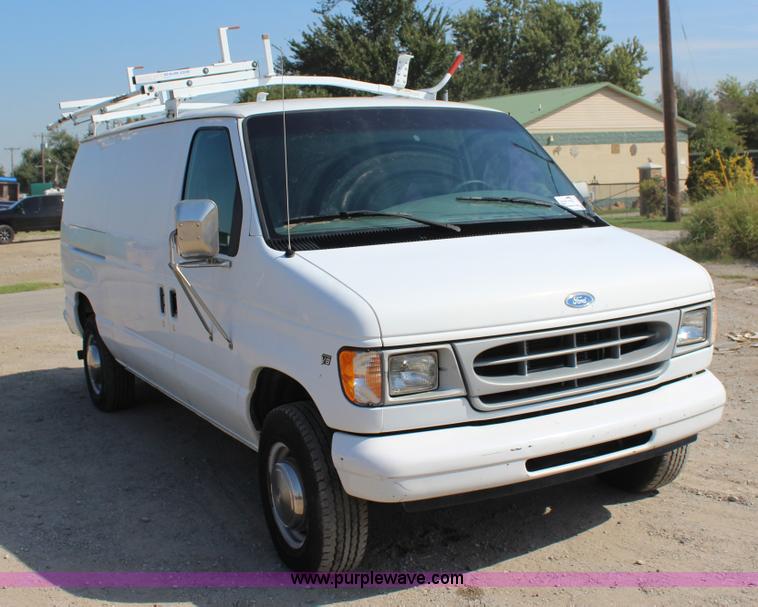 image for item J4376 1997 Ford Econoline E250 van