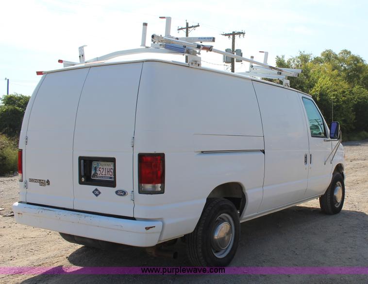 image for item J4376 1997 Ford Econoline E250 van