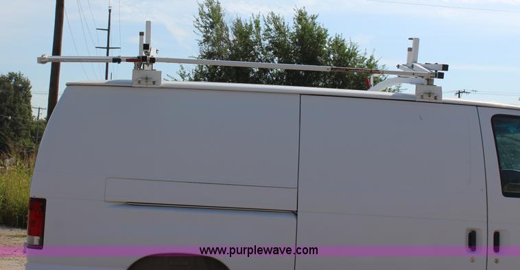 image for item J4376 1997 Ford Econoline E250 van