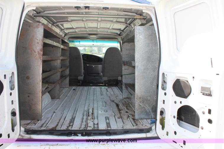 image for item J4376 1997 Ford Econoline E250 van