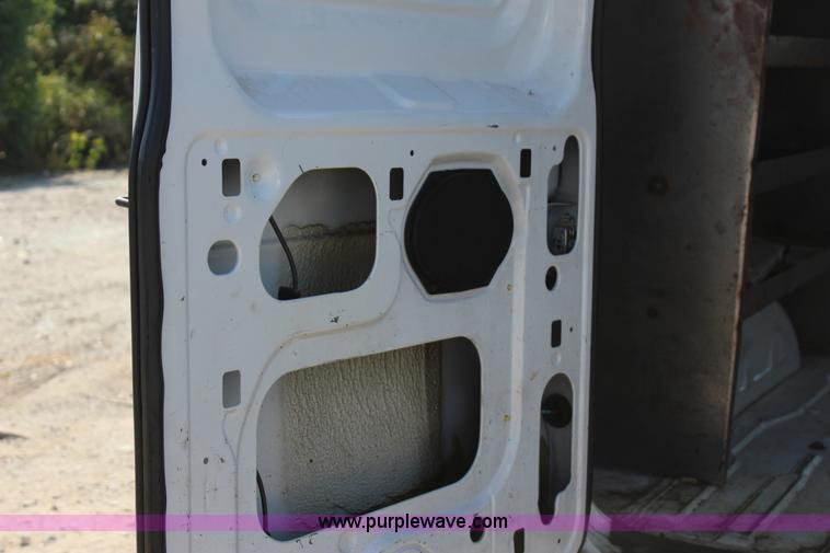 image for item J4376 1997 Ford Econoline E250 van
