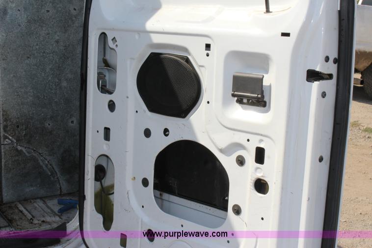 image for item J4376 1997 Ford Econoline E250 van