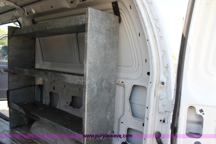 image for item J4376 1997 Ford Econoline E250 van