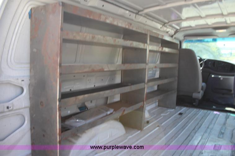 image for item J4376 1997 Ford Econoline E250 van