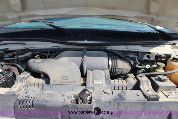 image for item J4376 1997 Ford Econoline E250 van