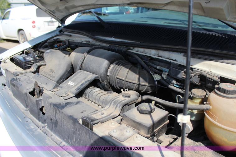 image for item J4376 1997 Ford Econoline E250 van