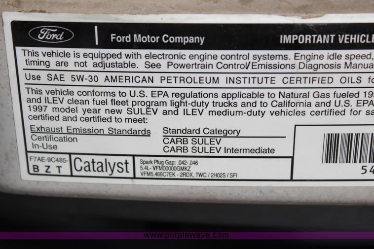 image for item J4376 1997 Ford Econoline E250 van