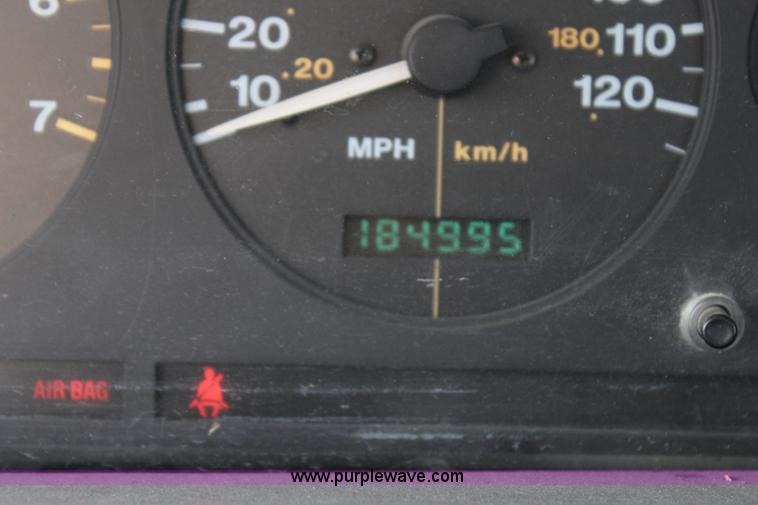 image for item J4378 1998 Jeep Grand Cherokee Laredo SUV