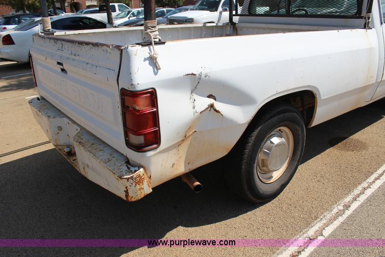 image for item J4382 1989 Dodge D350 pickup truck