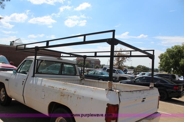 image for item J4382 1989 Dodge D350 pickup truck