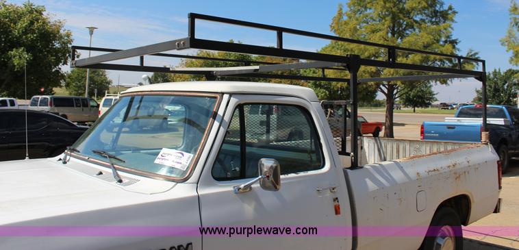 image for item J4382 1989 Dodge D350 pickup truck