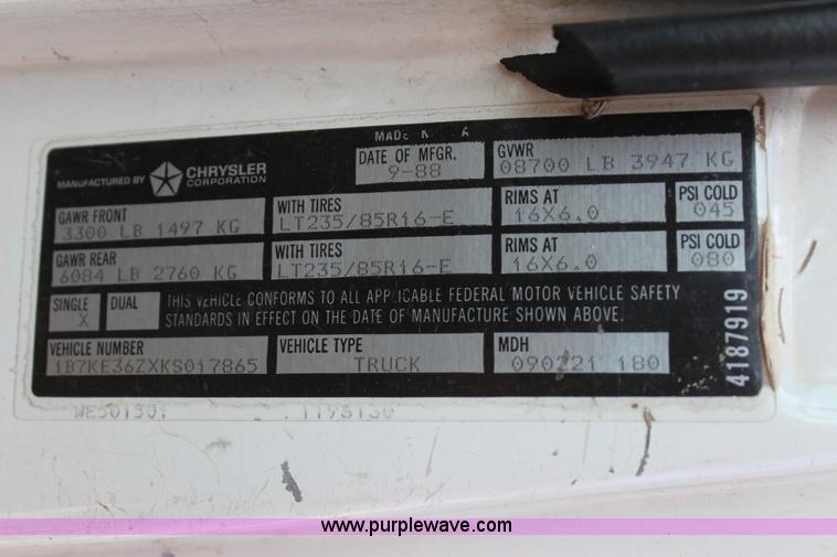 image for item J4382 1989 Dodge D350 pickup truck