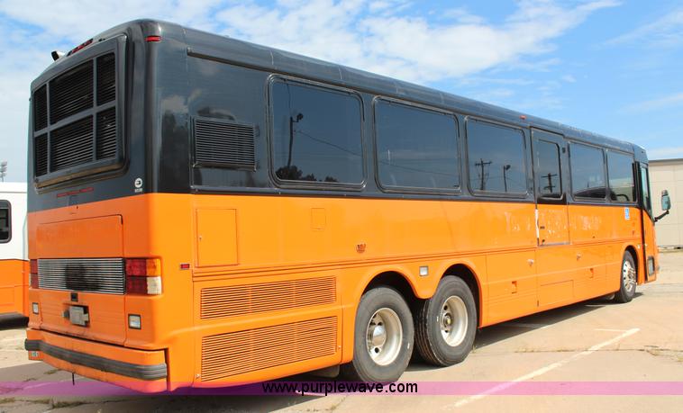 image for item J4391 2000 Blue Bird Commercial Bus