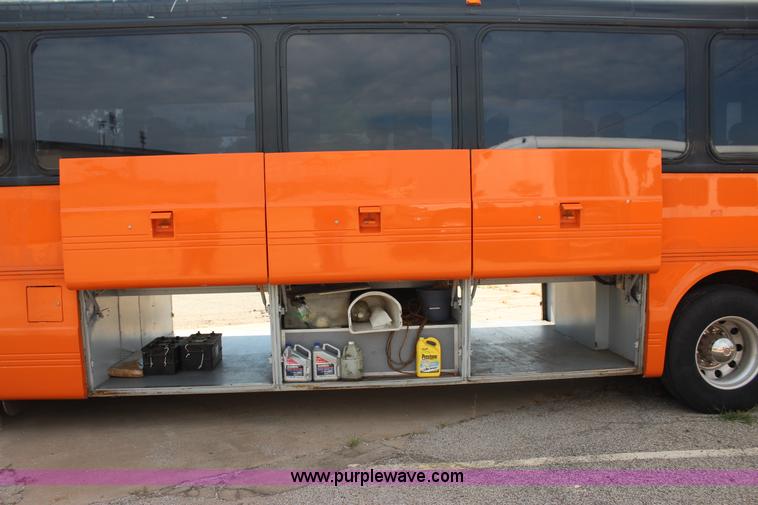 image for item J4391 2000 Blue Bird Commercial Bus