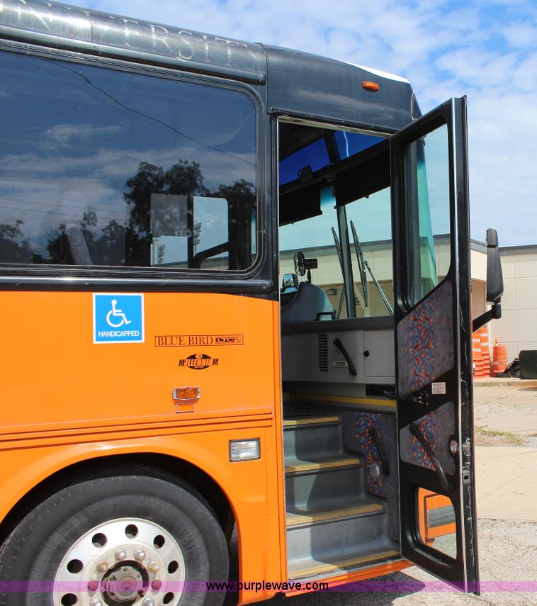 image for item J4391 2000 Blue Bird Commercial Bus