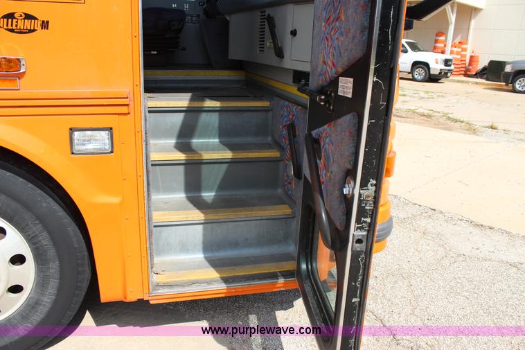 image for item J4391 2000 Blue Bird Commercial Bus