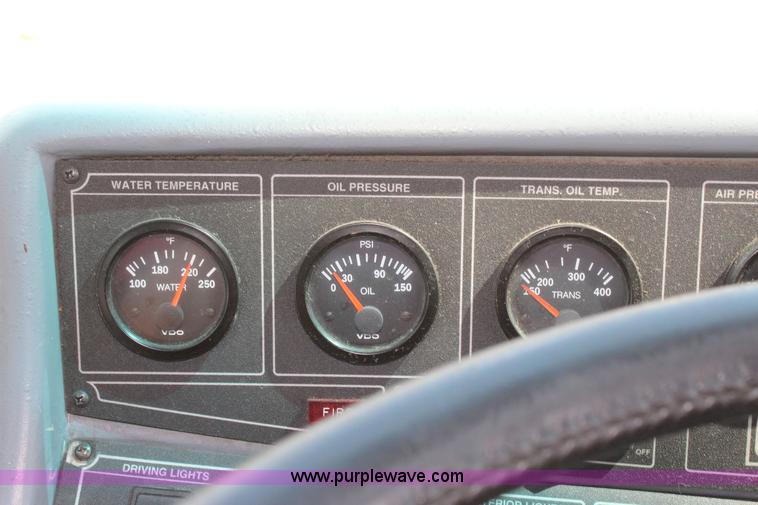 image for item J4391 2000 Blue Bird Commercial Bus