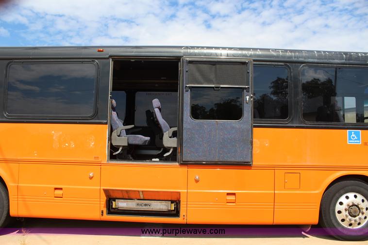 image for item J4391 2000 Blue Bird Commercial Bus