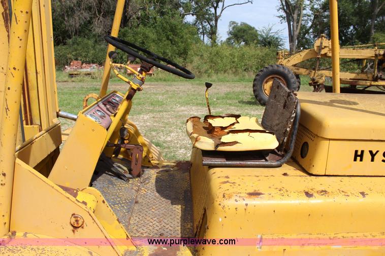 image for item J4393 1972 Hyster H150F rough terrain forklift