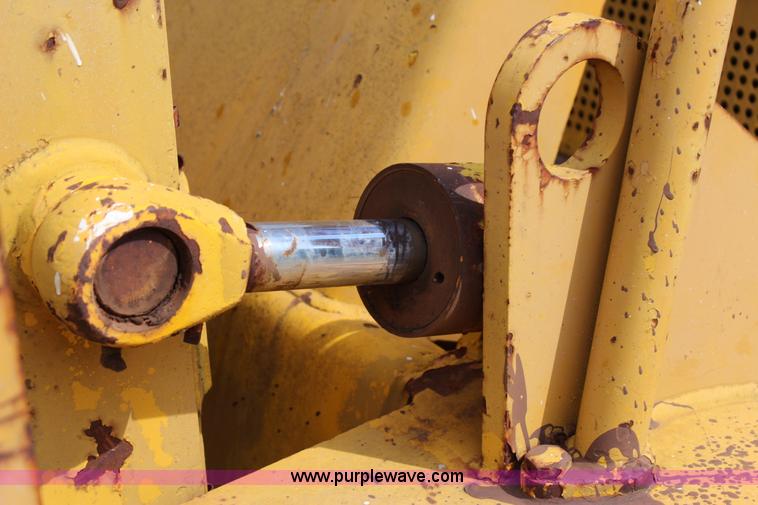 image for item J4393 1972 Hyster H150F rough terrain forklift