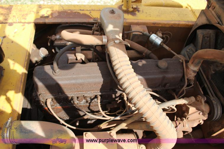 image for item J4393 1972 Hyster H150F rough terrain forklift