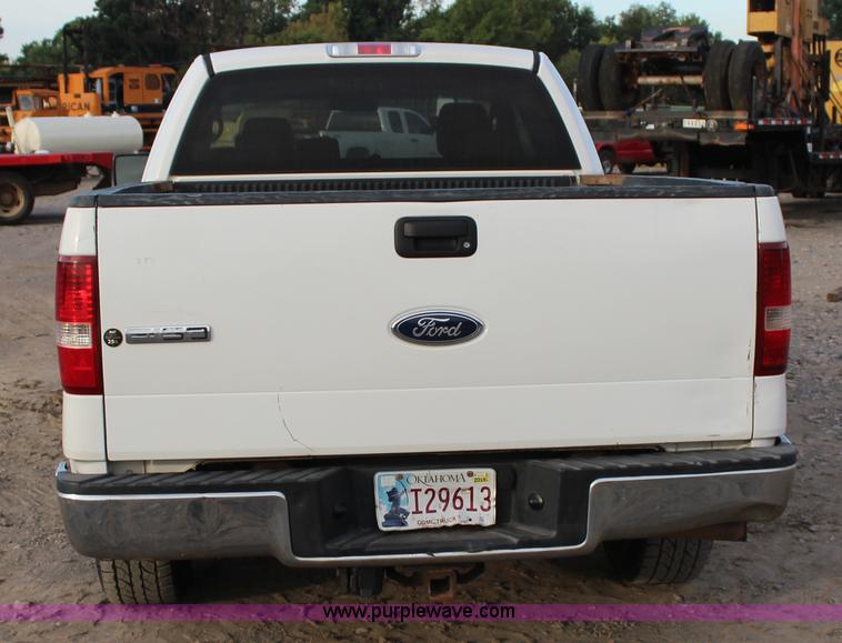 image for item J4397 2005 Ford F150 SuperCab pickup truck