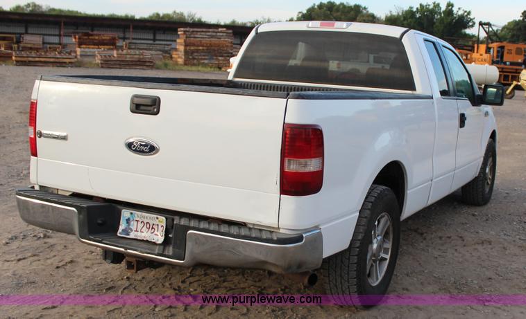 image for item J4397 2005 Ford F150 SuperCab pickup truck