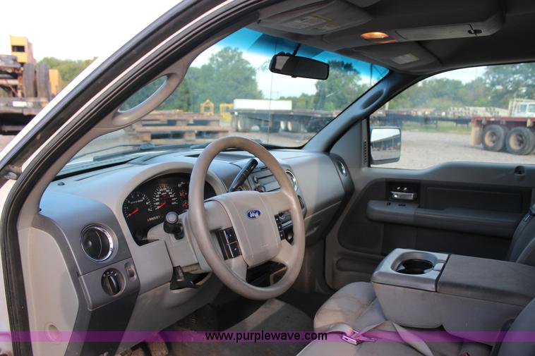 image for item J4397 2005 Ford F150 SuperCab pickup truck