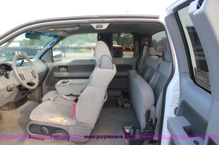 image for item J4397 2005 Ford F150 SuperCab pickup truck