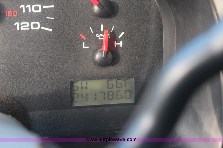 image for item J4397 2005 Ford F150 SuperCab pickup truck