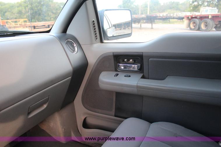 image for item J4397 2005 Ford F150 SuperCab pickup truck