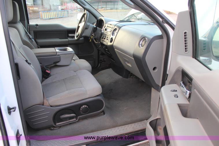 image for item J4397 2005 Ford F150 SuperCab pickup truck