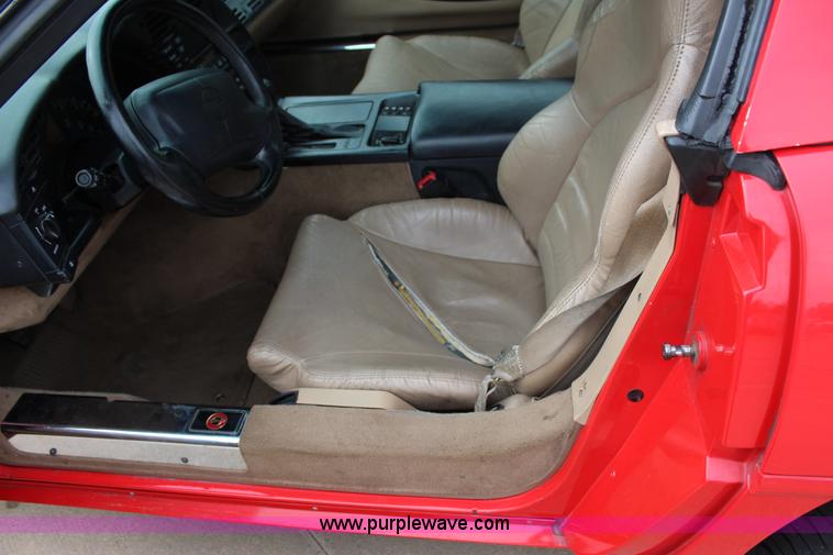 image for item J4398 1996 Chevrolet Corvette convertible