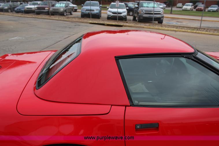 image for item J4398 1996 Chevrolet Corvette convertible