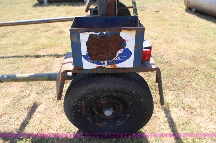 image for item J4409 1994 Fisk Tank Classic tank carrier