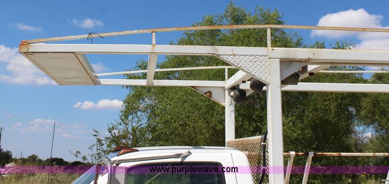 image for item J4410 2000 Chevrolet 3500HD propane tank hauler truck