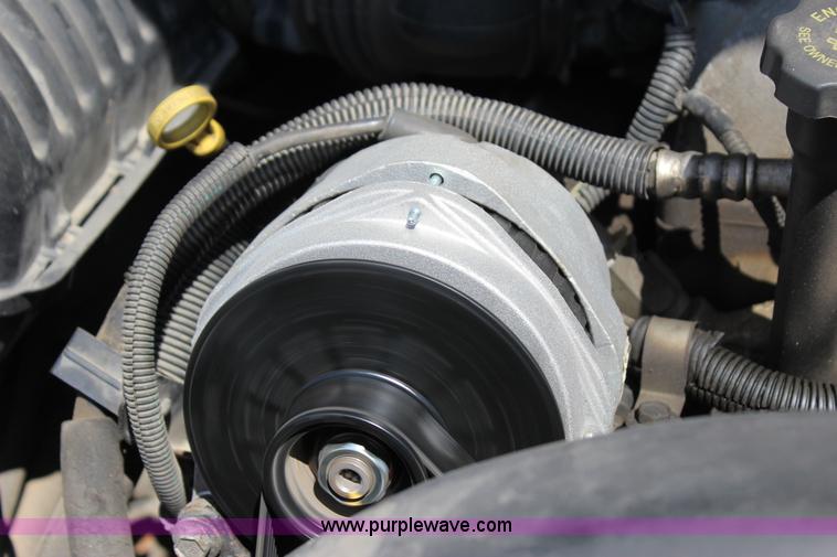 image for item J4410 2000 Chevrolet 3500HD propane tank hauler truck