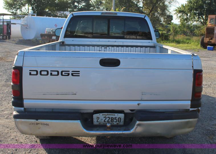 image for item J4416 2001 Dodge Ram 1500 pickup truck