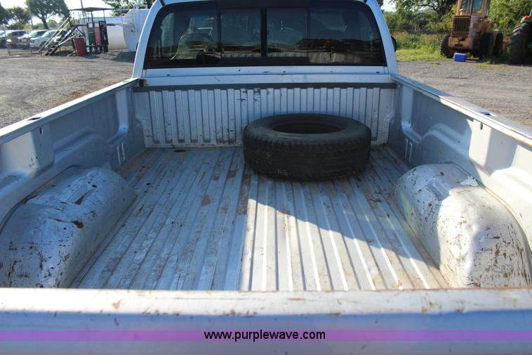 image for item J4416 2001 Dodge Ram 1500 pickup truck