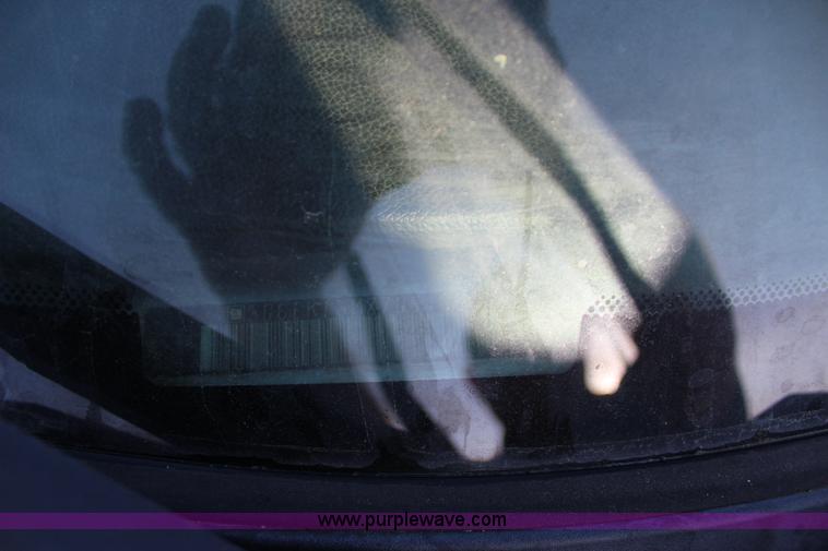 image for item J4417 2007 Chevrolet Silverado 1500 Crew Cab pickup truck